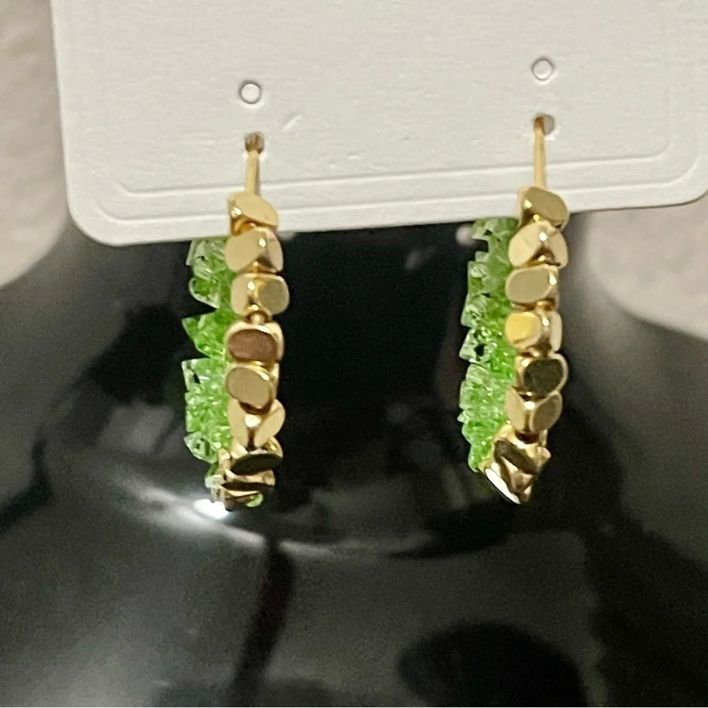 New! Retro Style Copper Crystal Hematite Earrings Green & Gold Huggie - Picture 4 of 4